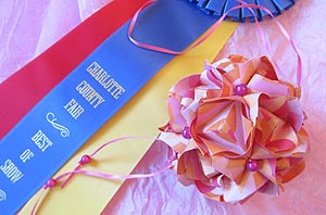 [Imperial Rose Sonobe with Best in Show Ribbon]